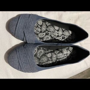 Denim flats